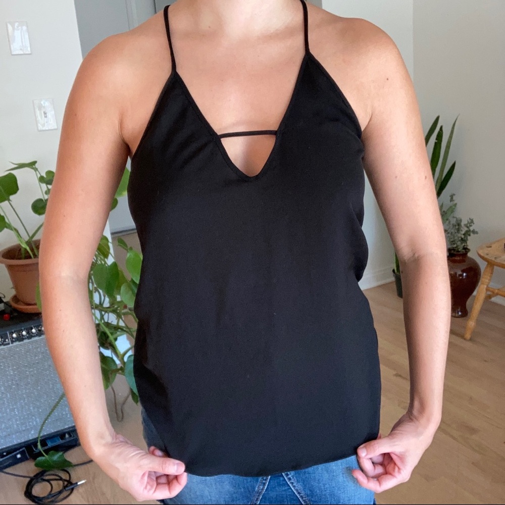 🐯3/$25 Black Nordstrom Flowy Cutout Tank Top - Picture 3 of 4
